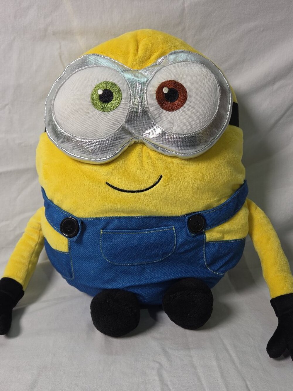 Minions Bob Pillow Buddy Plush Despicable Me Yellow Toy NWOT B Is For Bob